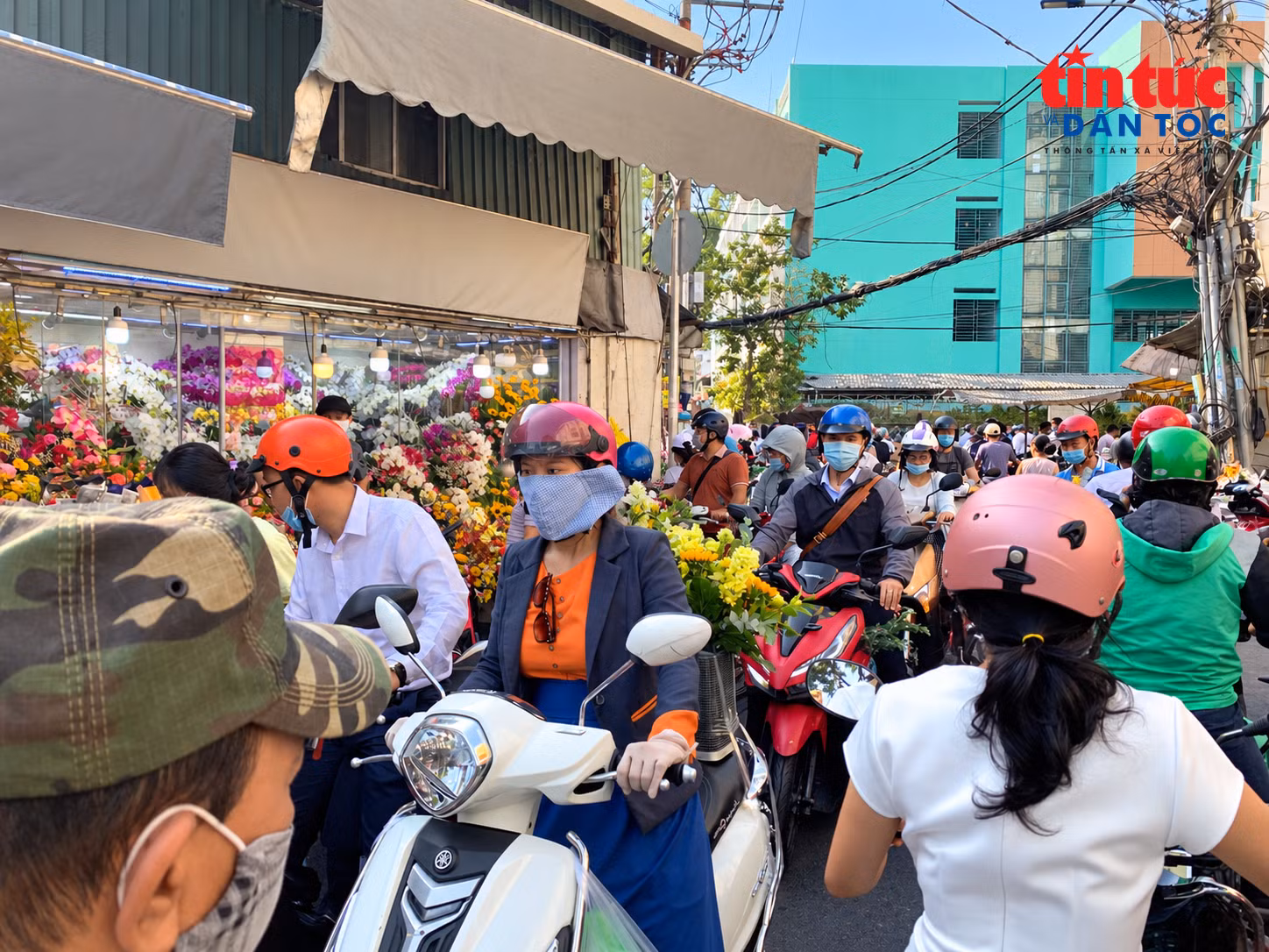baotintuc_tr_doihoa03.png