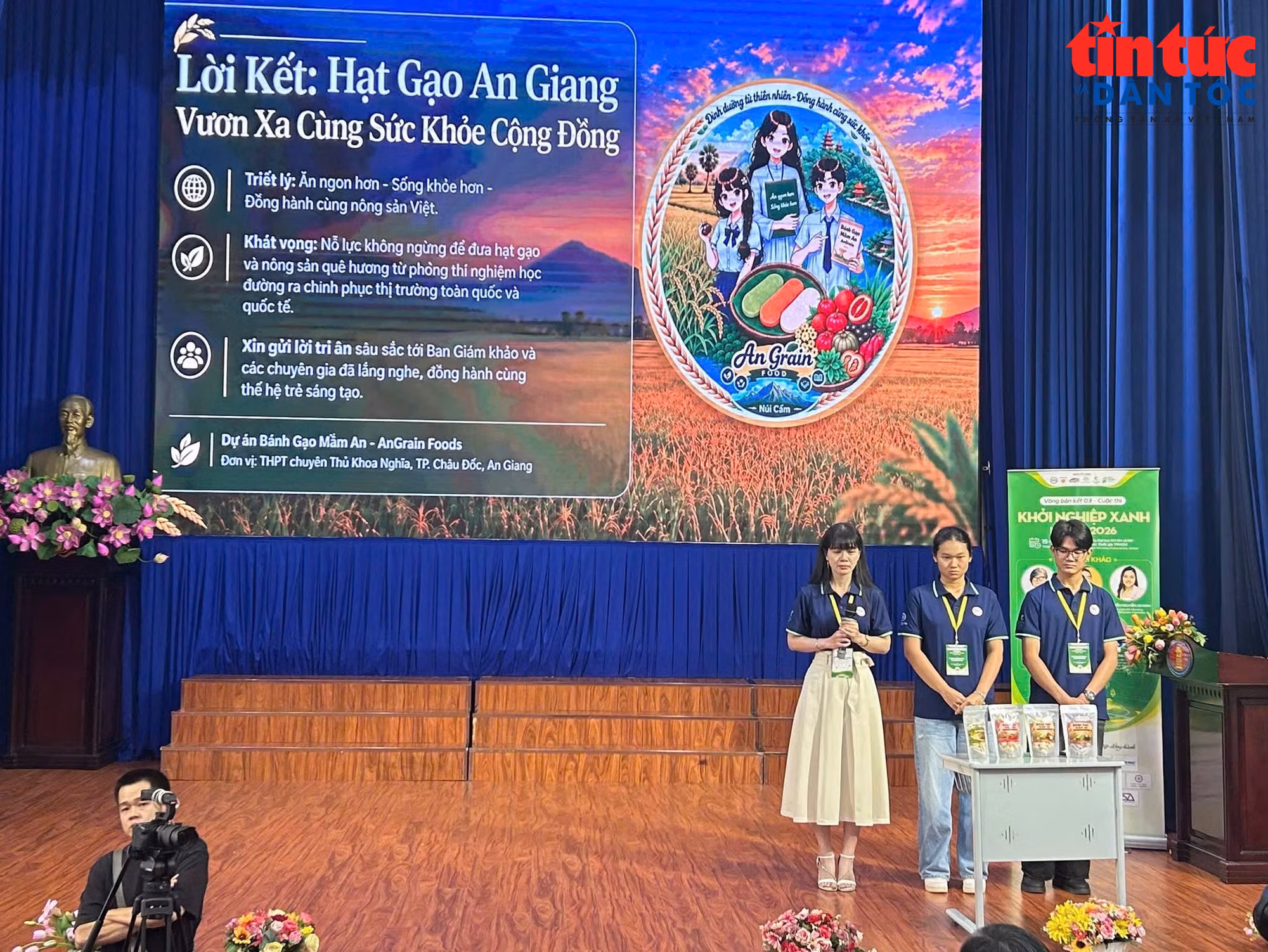 baotintuc_tr_khoa23.jpg