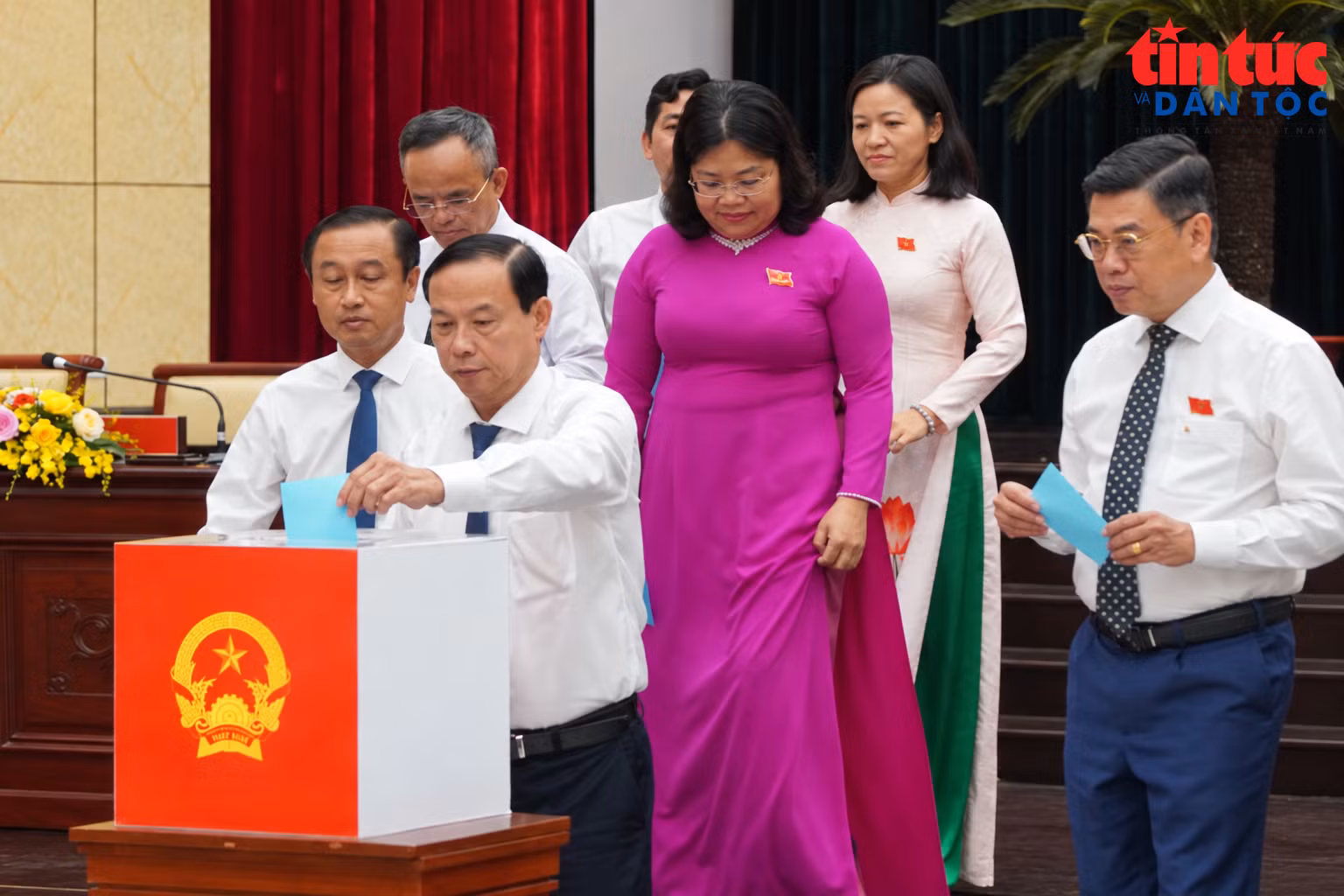baotintuc_tr_bau-1276.png