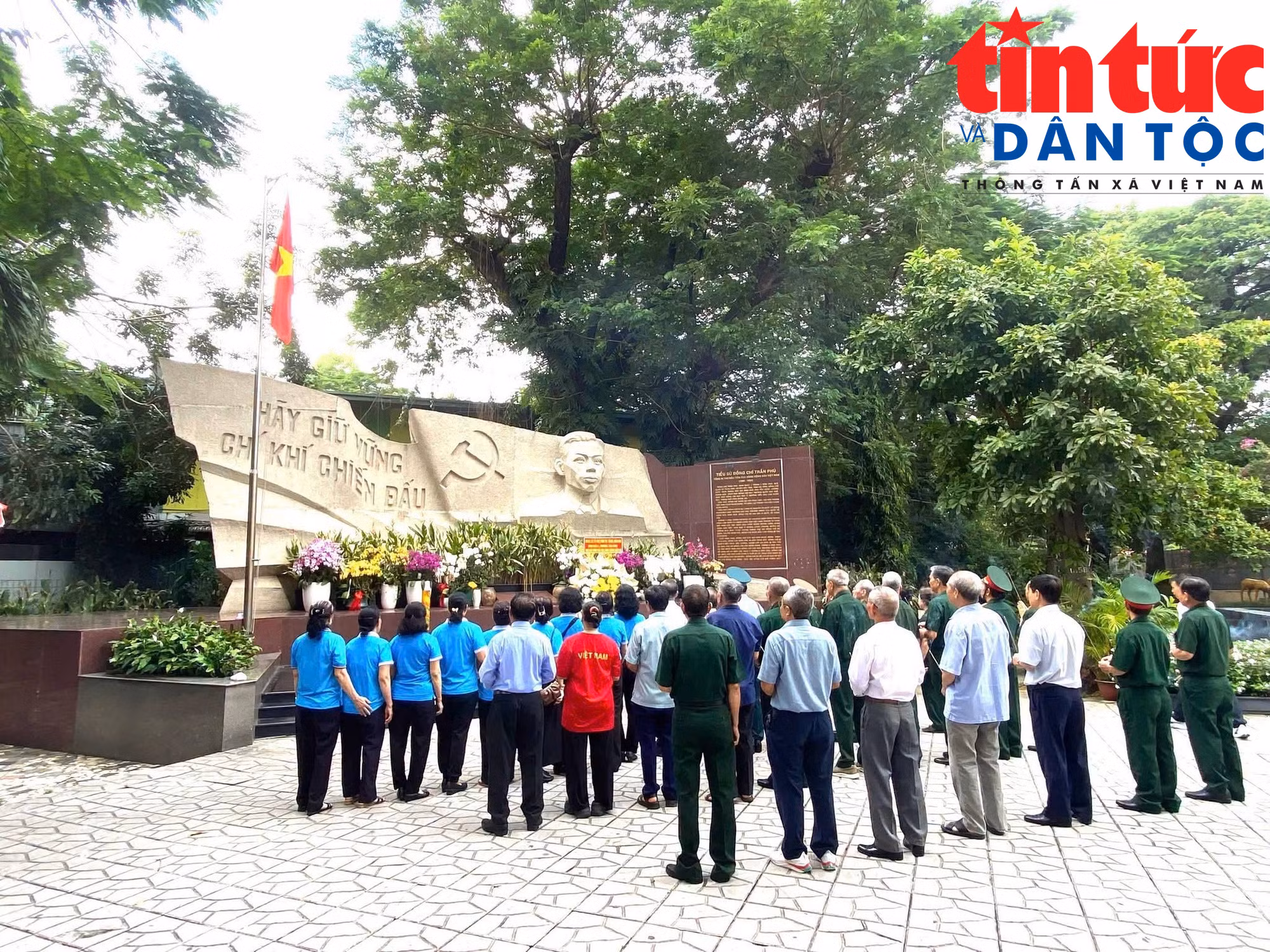 baotintuc_tr_timmo12.jpg