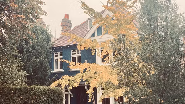 Thu London - vàng phai trên phố cũ