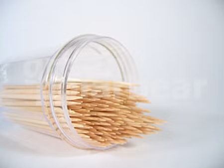 Nhiễm độc máu, suy đa tạng vì nuốt phải tăm ảnh 1