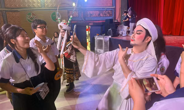 Đa dạng không gian trải nghiệm nghệ thuật cho học sinh THPT