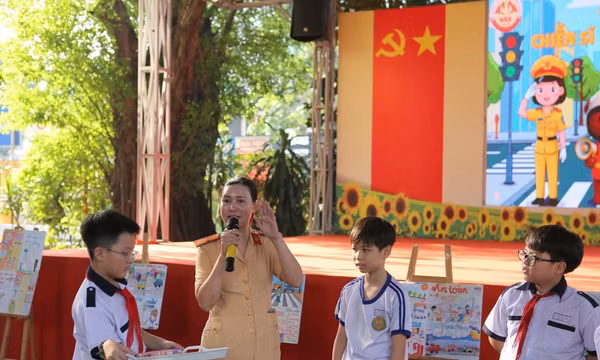 TP Hồ Chí Minh: Nhà trường không trông giữ xe cho học sinh chưa đủ điều kiện điều khiển phương tiện