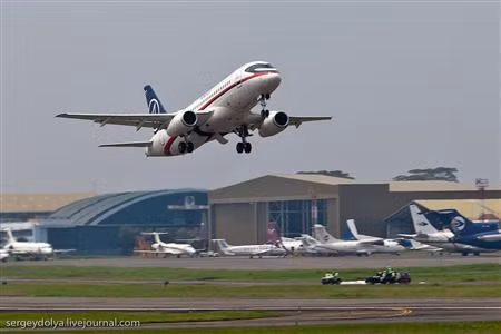 Thảm kịch Sukhoi phủ bóng lên giấc mơ hàng không Nga ảnh 1