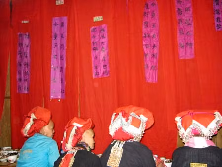 Phong tục qua cách nhìn của chính đồng bào dân tộc ảnh 1