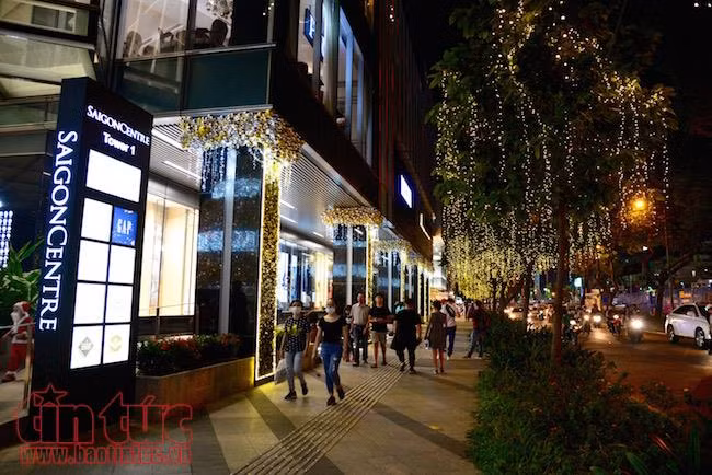 TP Hồ Chí Minh lung linh đón mùa Giáng sinh ảnh 13