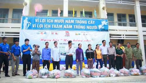 Tân Hiệp Phát đồng hành cùng ngày hội 'Kết nối trái tim tình nguyện 2017' ảnh 1