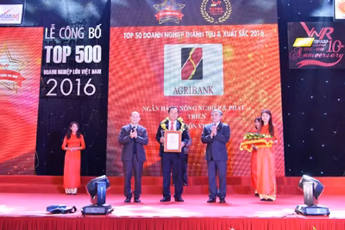 Agribank được vinh danh nhiều giải thưởng uy tín trong năm 2017 ảnh 1