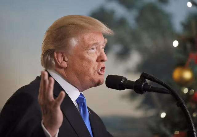 Phát biểu rời rạc về Jerusalem, Tổng thống Trump bị nghi sức khỏe trục trặc ảnh 1