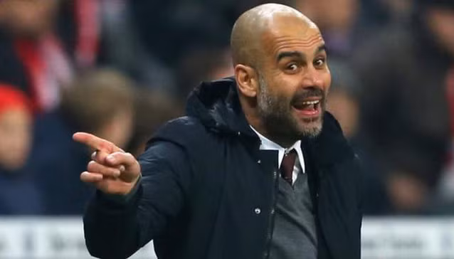 HLV Pep Guardiola nhanh chóng hướng tới trận derby với Manchester United ảnh 1