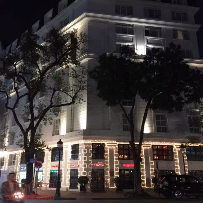 Hà Nội rực rỡ trong sắc màu Giáng sinh ảnh 2