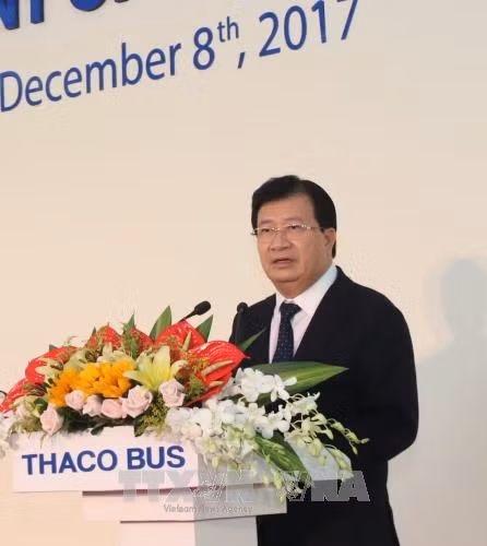 Khánh thành Nhà máy xe bus đầu tiên mang thương hiệu Việt Nam ảnh 1