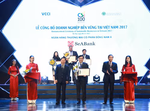 SeABank lọt top 100 doanh nghiệp phát triển bền vững ảnh 1