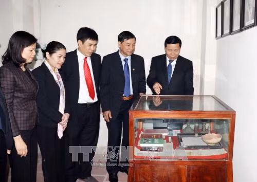 Dâng hương tưởng niệm đồng chí Ngô Gia Tự ảnh 1