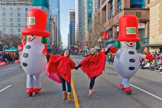 Độc đáo lễ diễu hành Santa Claus tại Canada ảnh 1