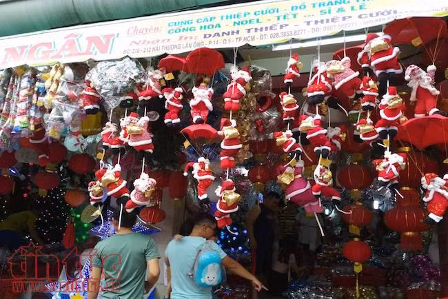 TP Hồ Chí Minh lung linh đón mùa Giáng sinh ảnh 14