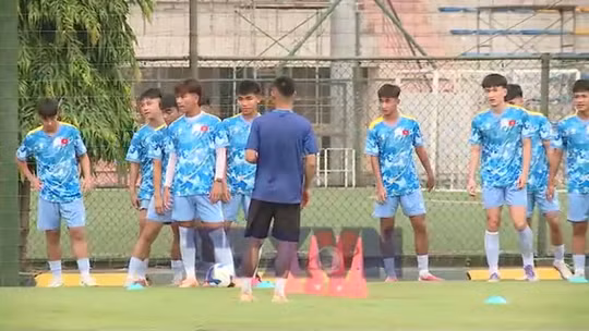 U17 Việt Nam trở về Hà Nội, hoàn tất đợt tập huấn tại Hàn Quốc