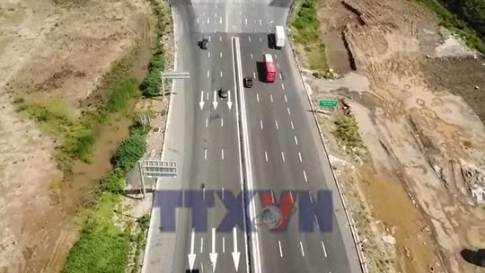 Lắp thêm biển báo tiến hành xử phạt lỗi không giữ khoảng cách