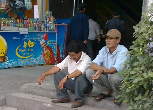 Bao giờ xử phạt được người hút thuốc lá? ảnh 1