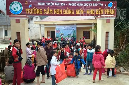 VIETTRIGROUP đến với đồng bào Dao khu Bến Thân ảnh 10