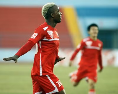 V-League 2015: Hải Phòng vươn lên vị trí đầu bảng ảnh 1