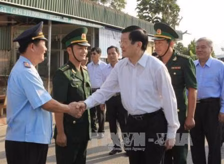 Chủ tịch nước Trương Tấn Sang thăm và làm việc tại An Giang ảnh 1
