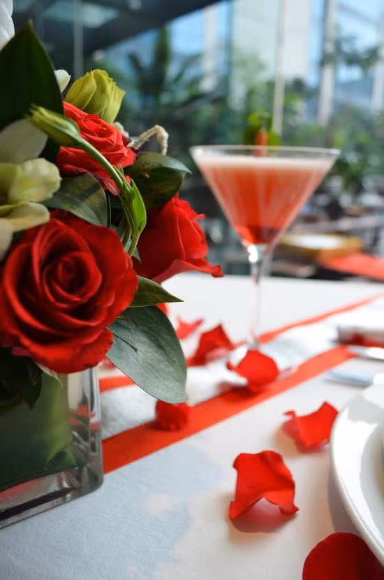 Valentine ngọt ngào tại Crowne Plaza® West Hanoi ảnh 2