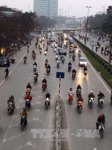 Hà Nội: Không có chuyện lãng phí dải phân cách giao thông ảnh 1