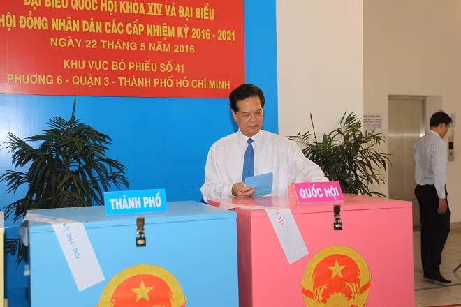 Lãnh đạo Đảng, Nhà nước bỏ phiếu thực hiện quyền công dân ảnh 13