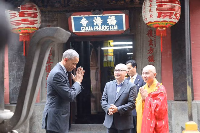 Hình ảnh Tổng thống Mỹ tới thăm Chùa Phước Hải ảnh 2