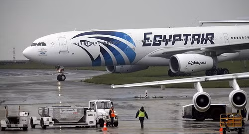 Máy bay EgyptAir mất tích từng bị đe doạ ảnh 1