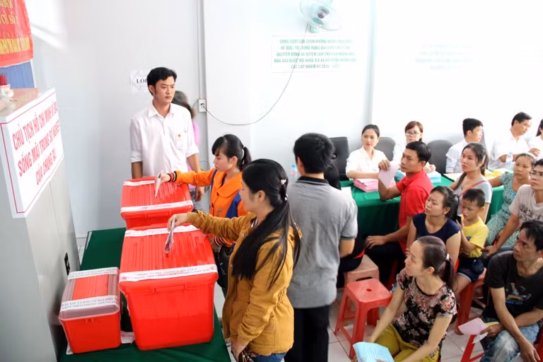 Công nhân với ngày hội lớn ảnh 2
