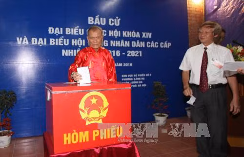 Thủ đô Hà Nội rộn ràng ngày hội toàn dân ảnh 2