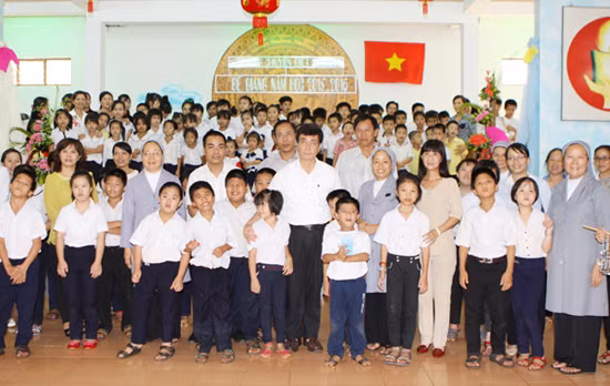 Thể chế hóa việc thực thi quyền trẻ em ảnh 1