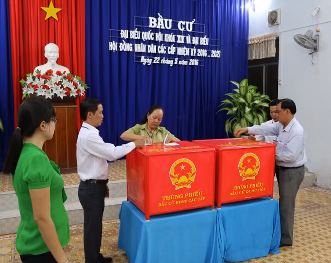 Hình ảnh cử tri cả nước nô nức đi bầu cử ảnh 13