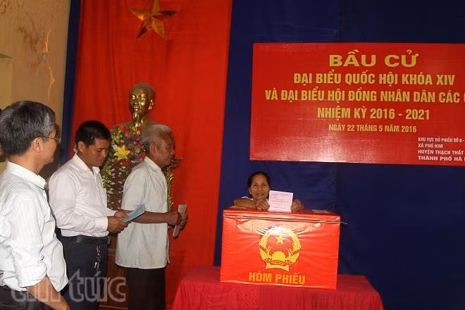 Cử tri giáo dân ở Hà Nội nô nức đi bầu cử ảnh 2
