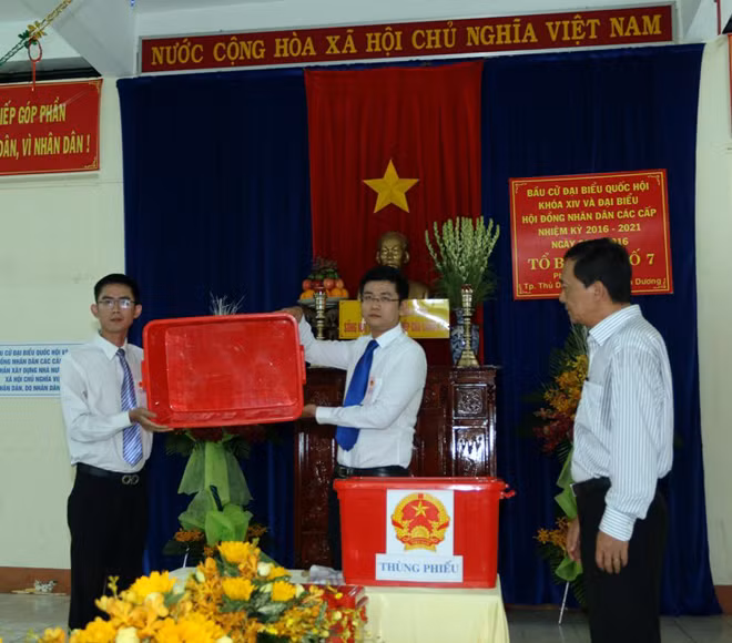 Hình ảnh cử tri cả nước nô nức đi bầu cử ảnh 14
