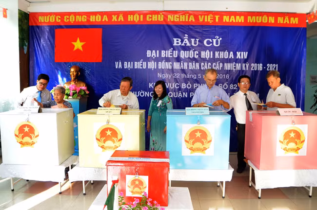 Hình ảnh cử tri cả nước nô nức đi bầu cử ảnh 9