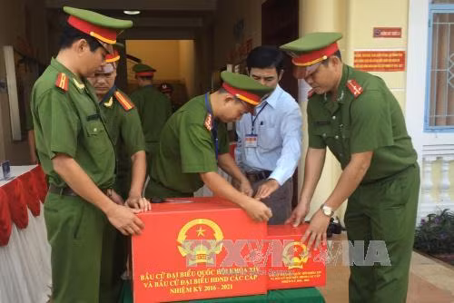 Cần Thơ hoàn thành bỏ phiếu ở 5 điểm bầu cử sớm ảnh 1