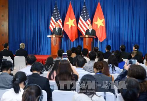 Chủ tịch nước Trần Đại Quang và Tổng thống Obama họp báo quốc tế ảnh 2