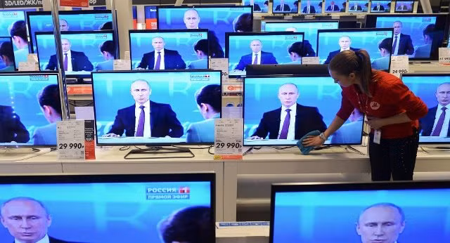 Đối thoại hóm hỉnh của ông Putin với người dân ảnh 1