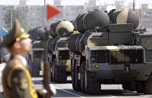  Iran, Nga đàm phán chuyển giao hệ thống phòng không S-300 ảnh 1