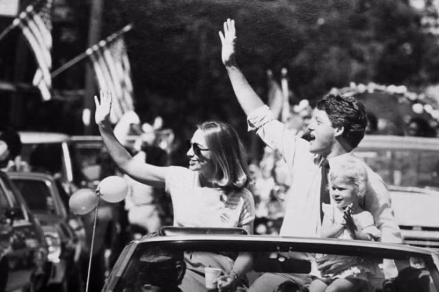Những hình ảnh đáng nhớ của bà Hillary Clinton ảnh 6