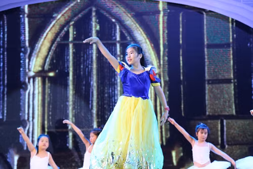 Hàng nghìn cư dân cuồng nhiệt với "Chào 2016" tại Vinhomes Royal City ảnh 5