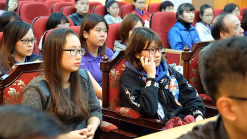 Nâng cao chất lượng nhân lực ngành du lịch thời hội nhập ảnh 2