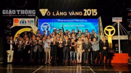 Trao giải “Vô lăng vàng” lần thứ 3 năm 2015 ảnh 1