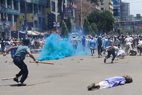 Biểu tình đòi luật chống phỉ báng đạo Hồi ở Bangladesh ảnh 1