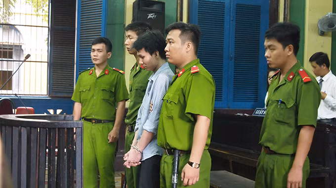 Tử hình kẻ giết tình nhân, đốt xác ảnh 1