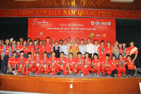 Hành trình đỏ về với mảnh đất trung dũng kiên cường ảnh 2